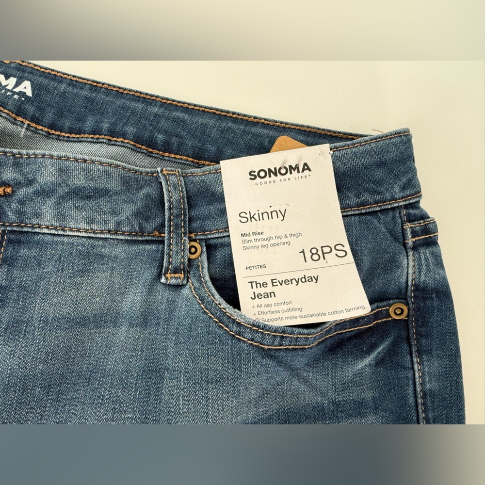 Sonoma Women's Skinny The Everyday Jeans in Medium Blue Wash - Picture 6 of 7